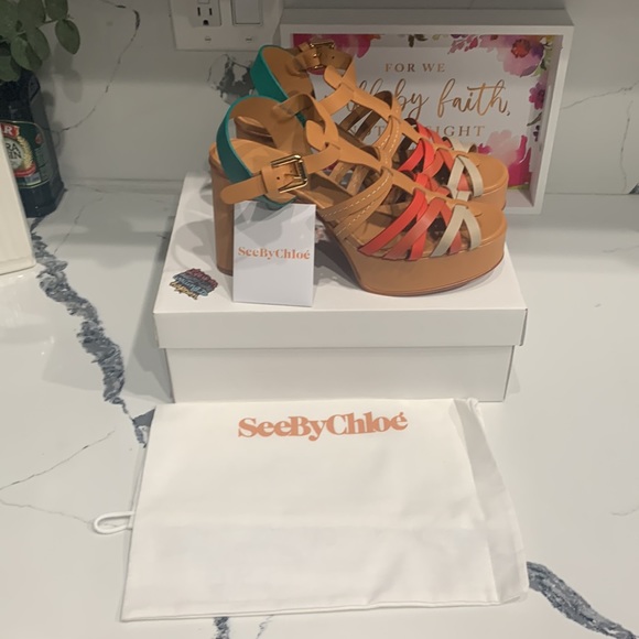 See by Chloé
Sierra 60MM Leather Platform Sandals 👡‼️‼️ - Picture 9 of 11